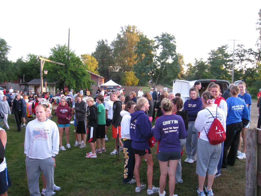 Run Thru Hell 2008 041.jpg - Early yet, but the crowd begins to gather.